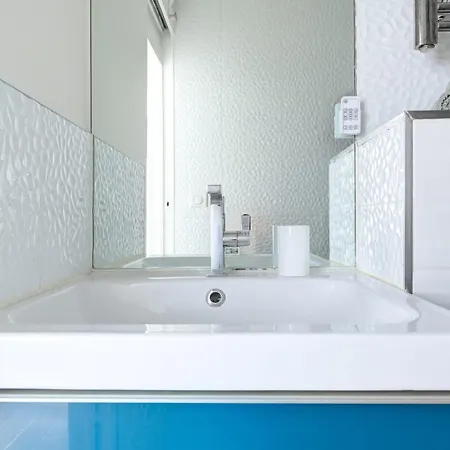 Flat Near Le Marais & Pompidou Párizs